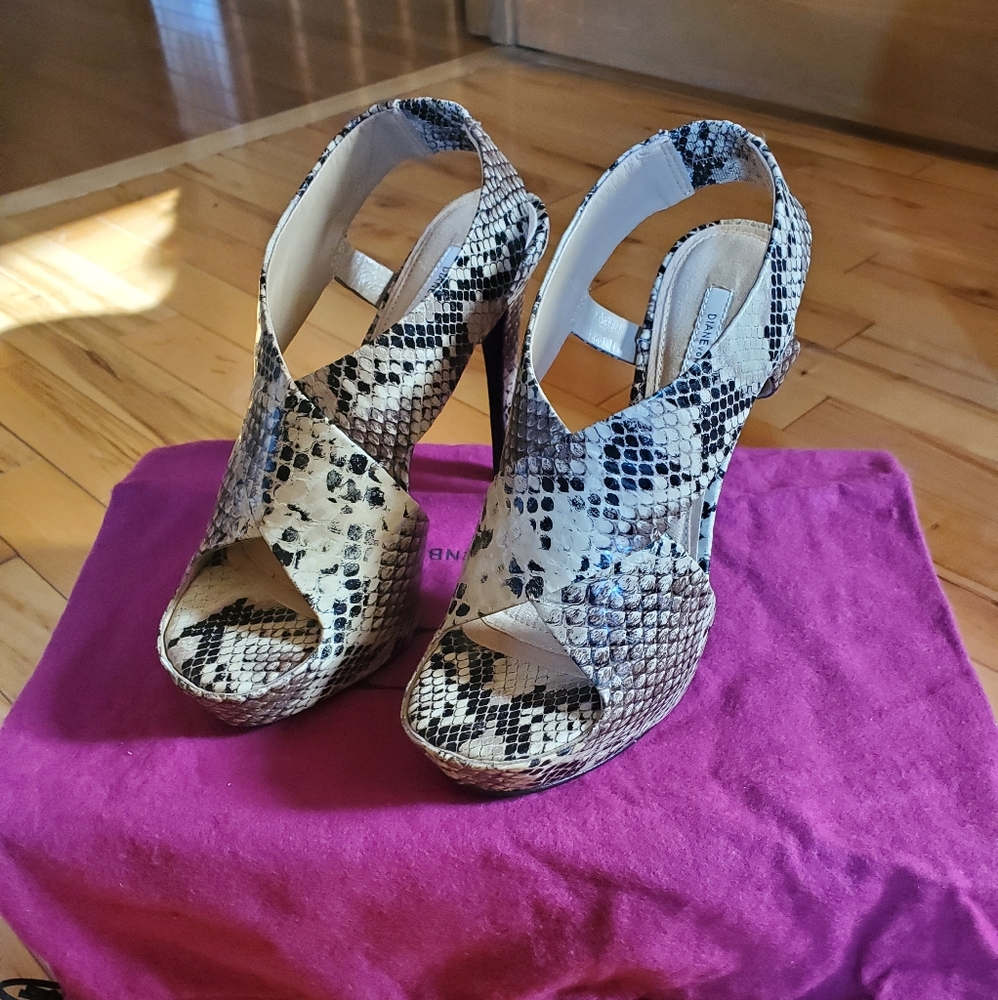 Diane von Furstenberg shoes 5.5